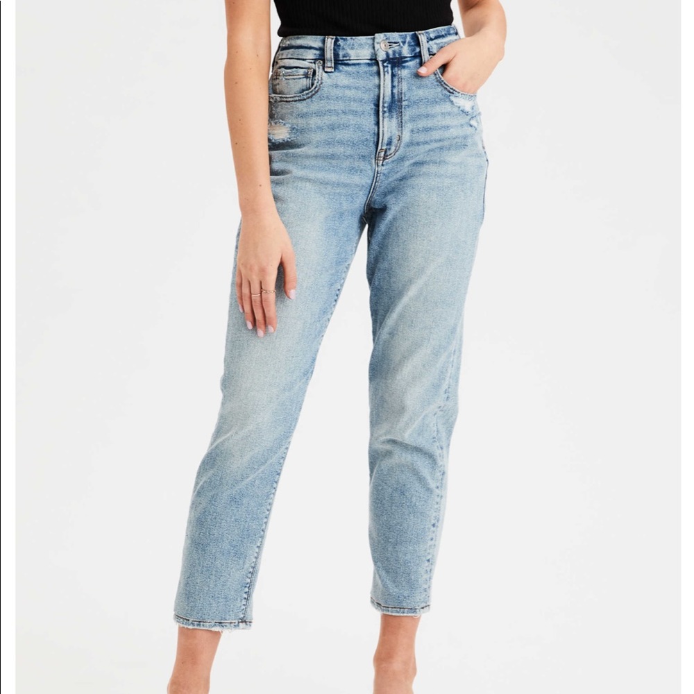 American Eagle Stretch Mom Jeans